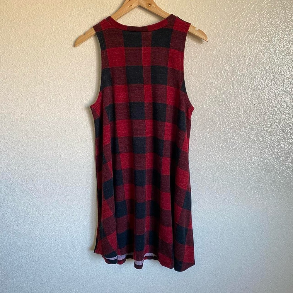 Buffalo Plaid Pattern Sleeveless Tunic - Picture 3 of 4